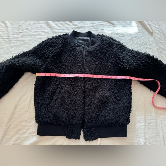 WHO WHAT WEAR BLK FLEECE TEDDY BOMBER JKT SIZE MED MINT CONDITION - Picture 3 of 8